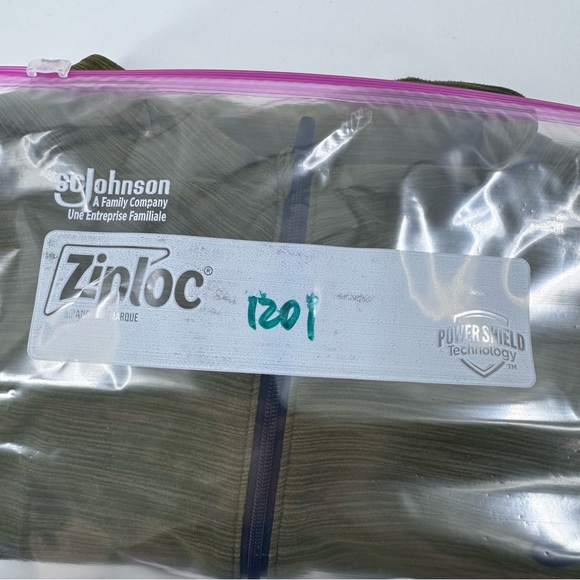 Nike Green and Gold Long Sleeve Tee with Quarter-Zip - Picture 6 of 6